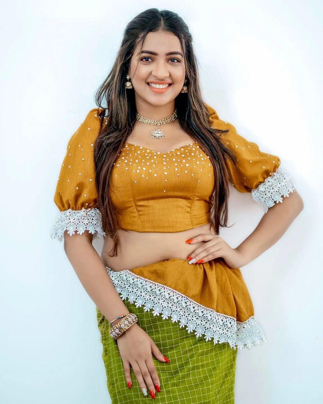 Sanjana Onaali Poses very hot and sexy photoshoot | sri Lankan actress exclusive hot photos