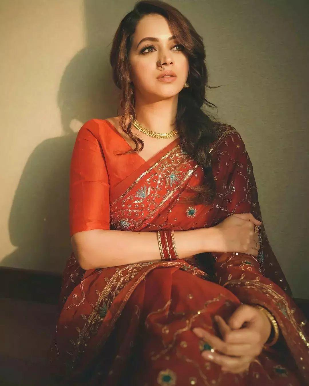 South Indian Actress Bhavana in saree exclusive latest hot photos | beautiful and glamours photos
