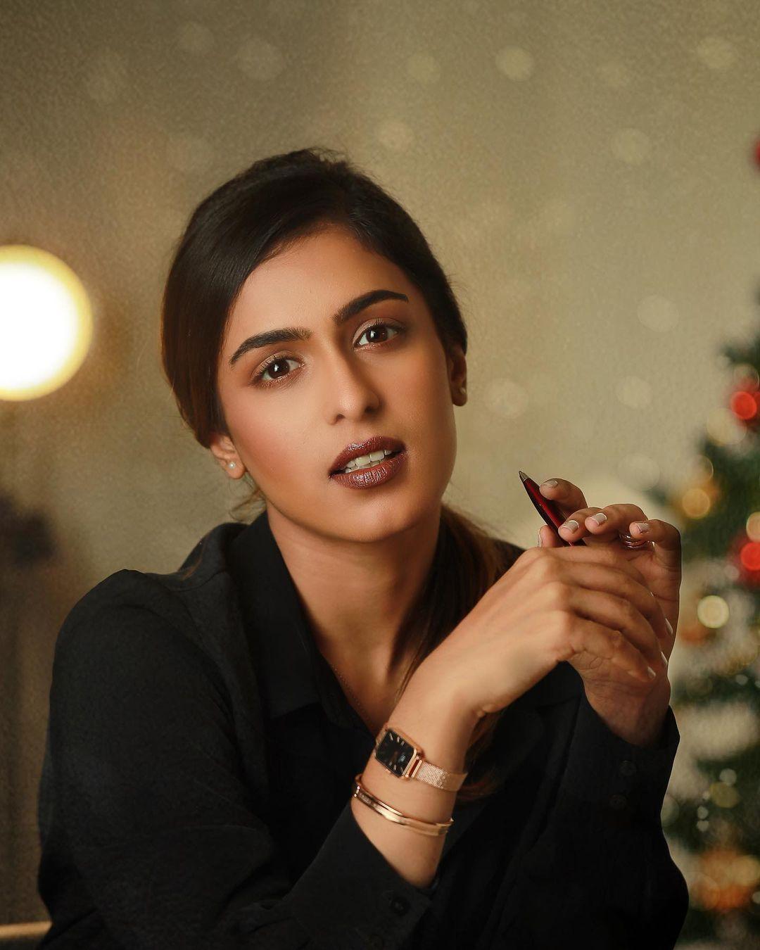 South Indian sexy actress Samyuktha Hegde hot photos | latest hot and spicy photos gallery