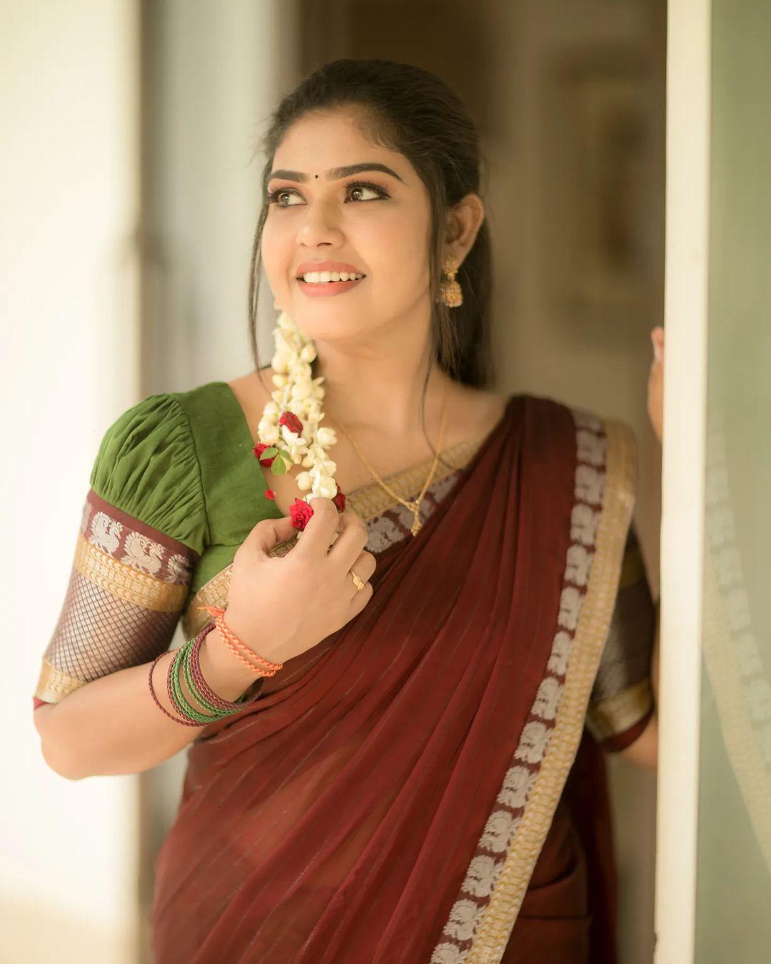 Tamil television actress Hema Rajkumar in half saree hot photos | looking very attractive and cute stills
