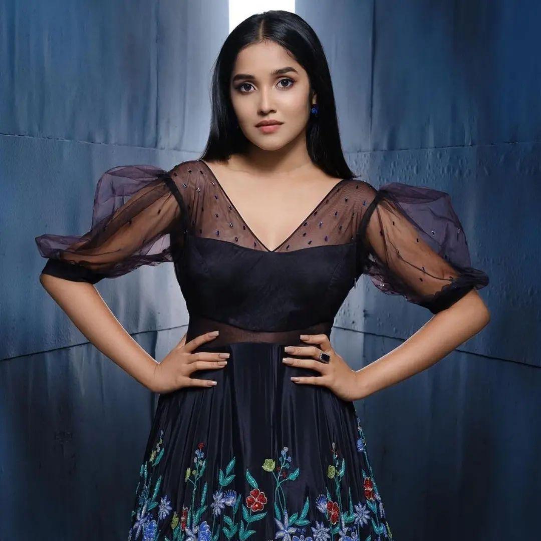 Anikha Surendran exclusive hot and spicy stills |latest hot and spicy stills