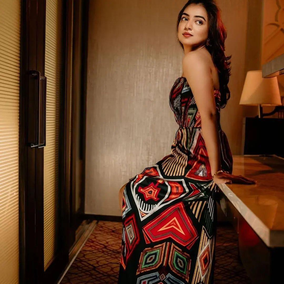 Nazriya Nazim exclusive hot and sexy photoshoot | hot and sexy photoshoot