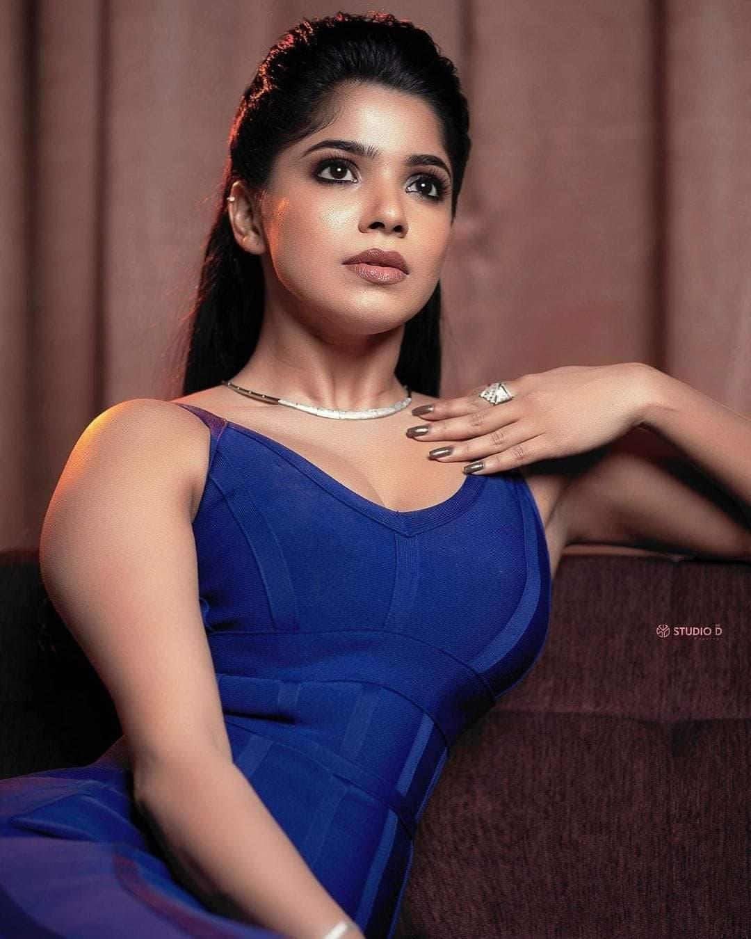 Divyabharathi exclusive hot and sexy photos | exposing hot photos | beautiful and glamours photos