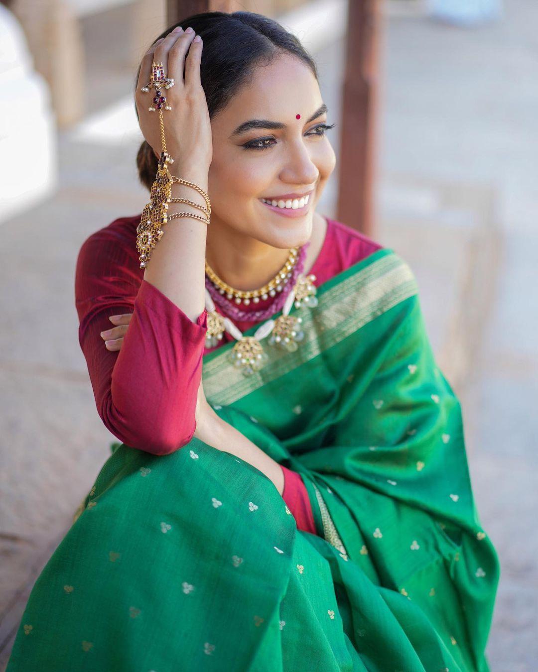 South Indian Actress Ritu Varma in green saree hot photos | exclusive hot and sexy photoshoot
