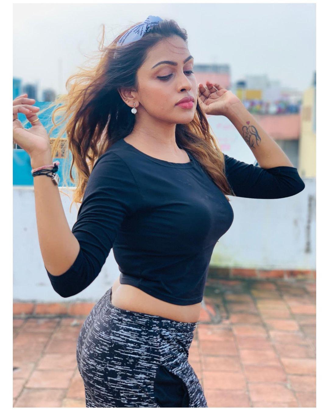 Tamil actress Sri Nikha and n black t shirt exposing hot photos | beautiful and glamours photos
