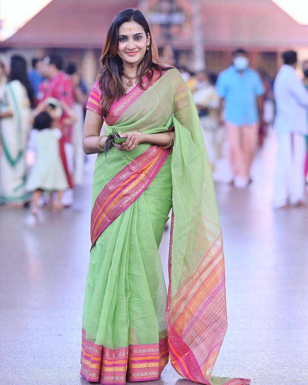 Malayalam Actress Aditi Ravi in saree looking very glamours photos |latest Saree fashion