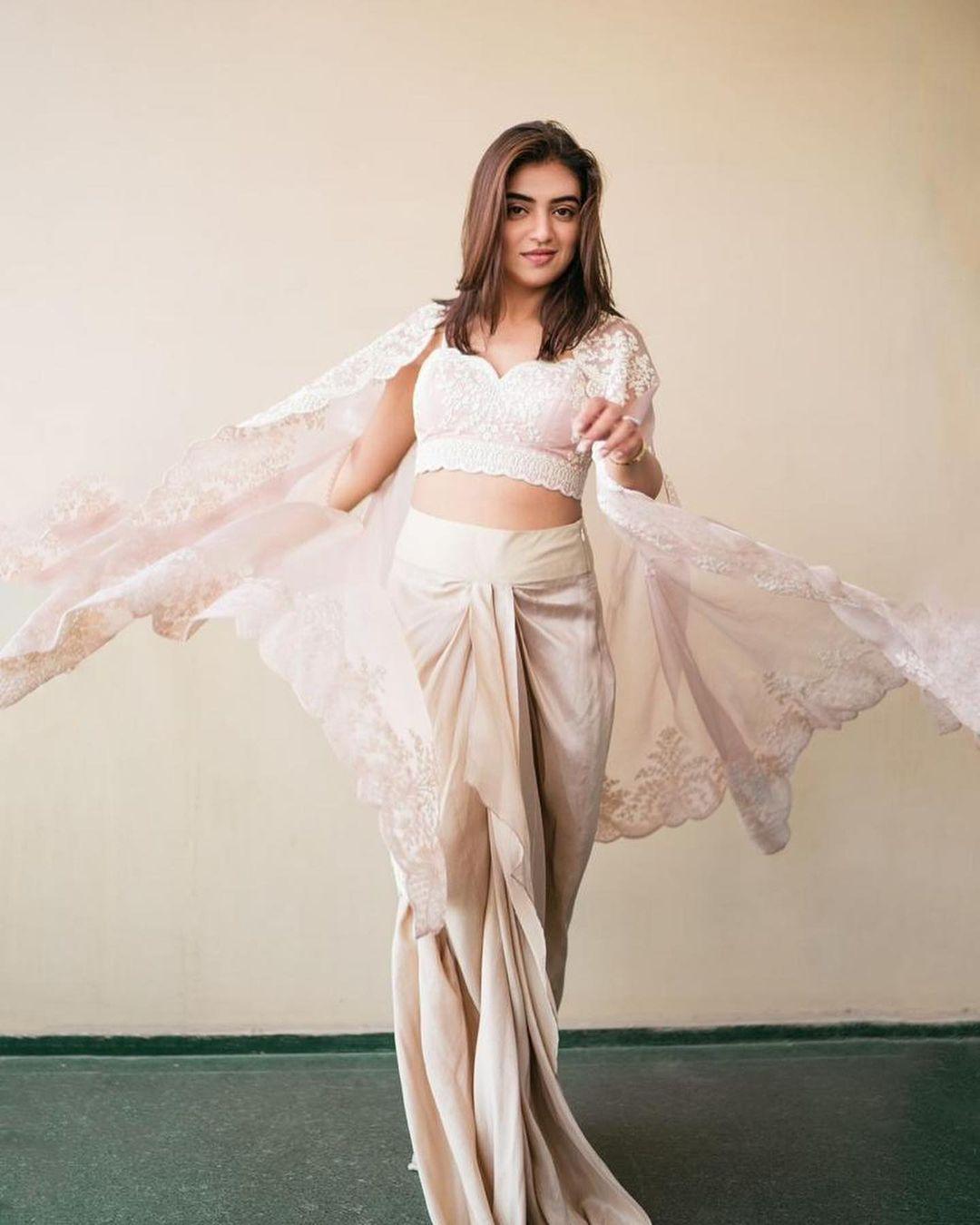 South Indian Actress nazriya nazim beautiful and glamours photos | latest fashion trends
