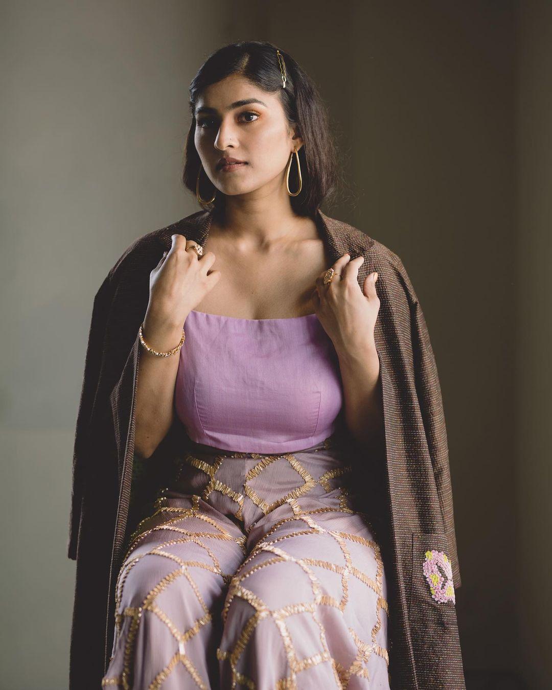 Actress and model Gayathri Ashok exclusive hot photos gallery | looking very attractive and cute stills