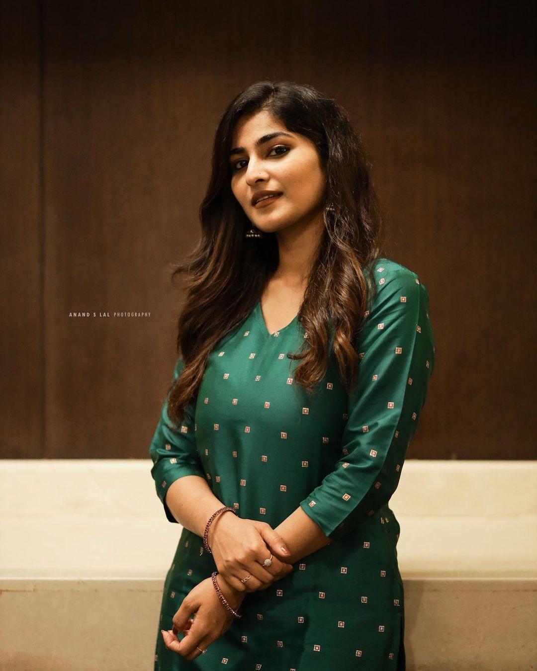Malayalam Actress Gayathri Ashok latest fashion and trends photos | beautiful and glamours photos