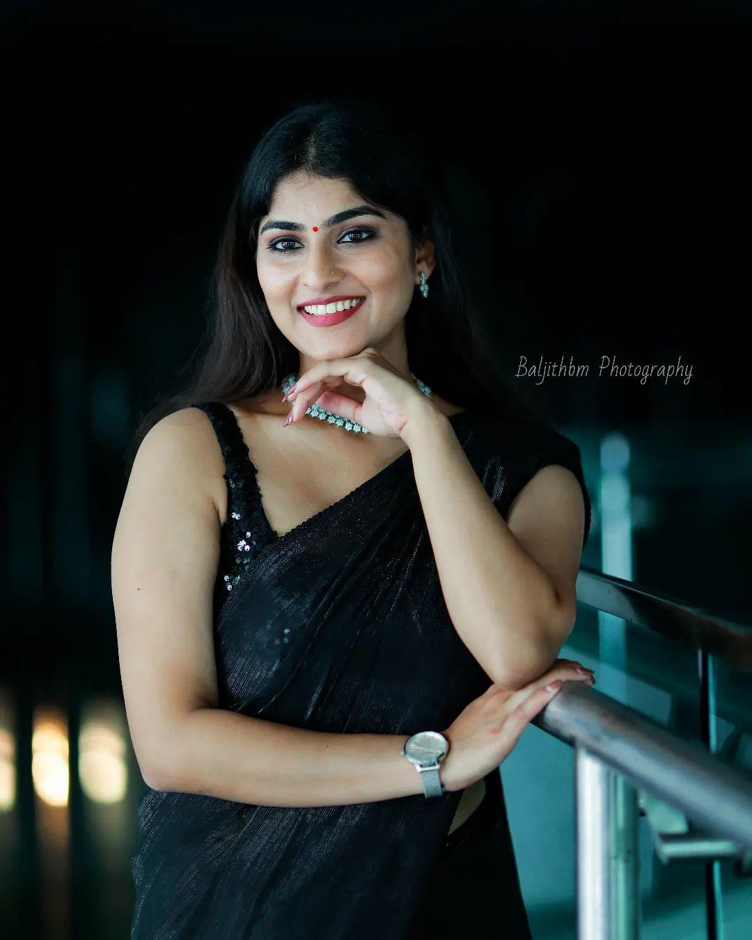 Malayalam new actress Gayathri Ashok in black saree hot photos | hot and sexy photoshoot
