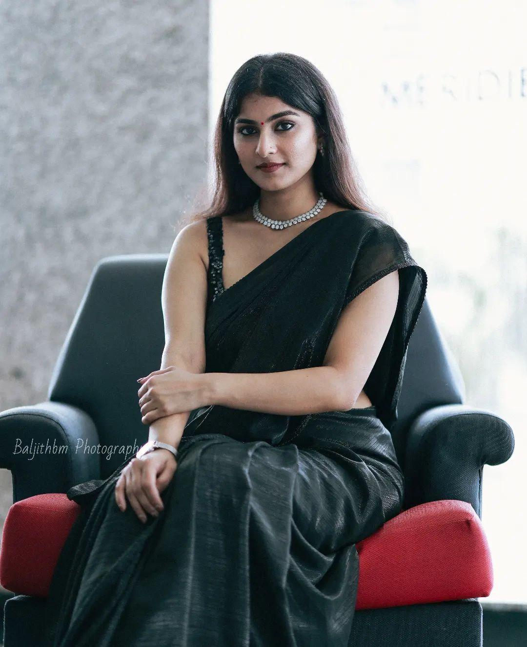 Malayalam new actress Gayathri Ashok in black saree hot photos | looking very attractive hot stills