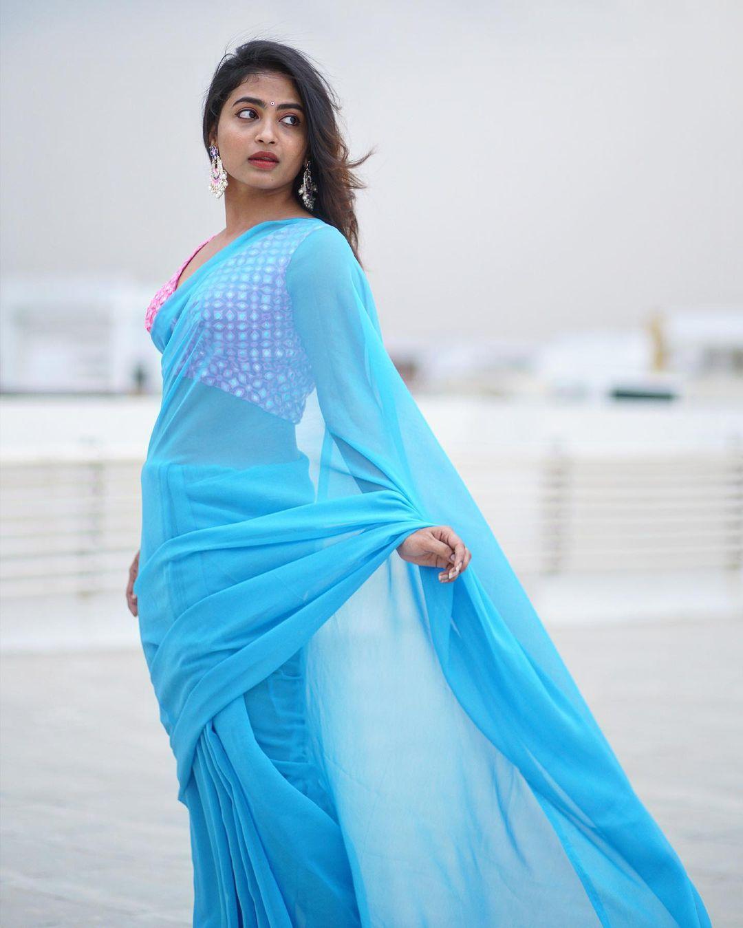 Telugu Actress Alekhya Harika in blue transparent saree hot photos| beautiful and cute picture