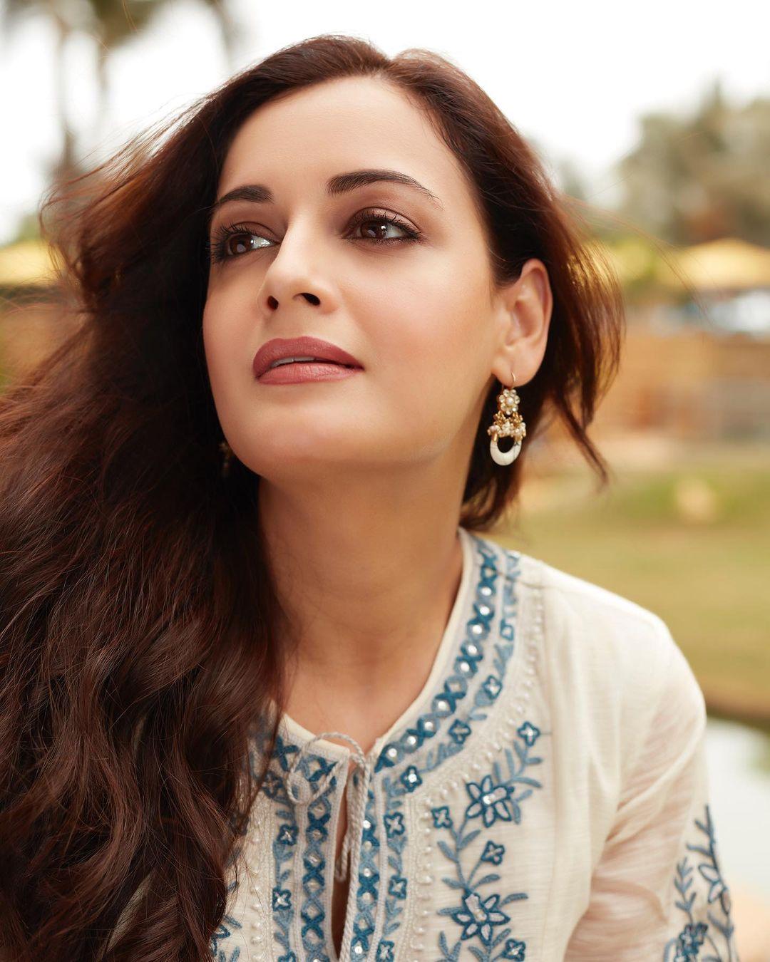 Dia Mirza Hot Pictures And Latest HD Wallpapers | exclusive hot photos