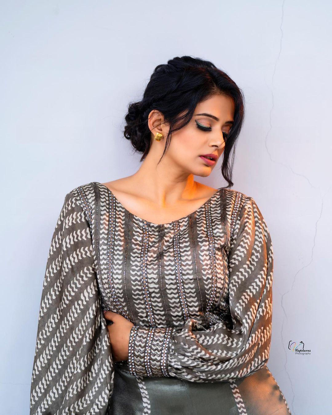 Priyamani latest hot and sexy photos | beautiful and glamours picture