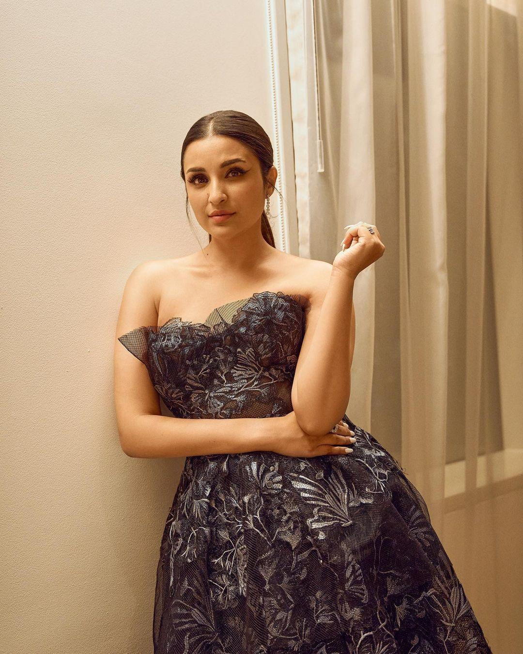 Stylish actress Parineeti Chopra hot photos | Parineeti Chopra beautiful and cute stills