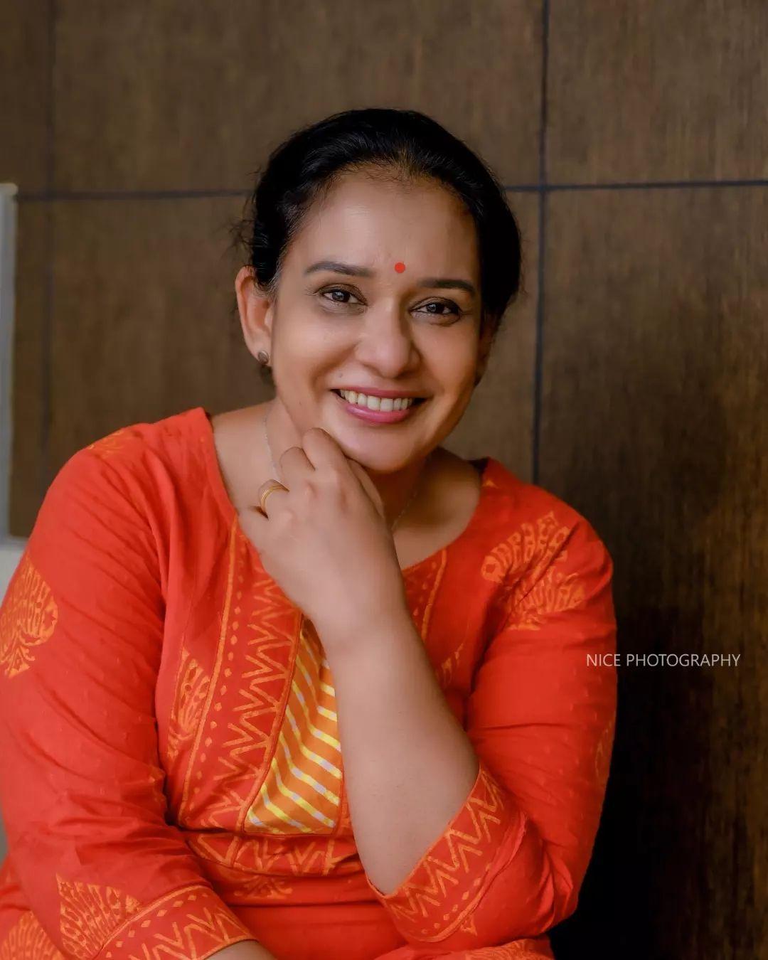 Malayalam Actress hot photos | South Indian Actress Maala Parvathi latest photos