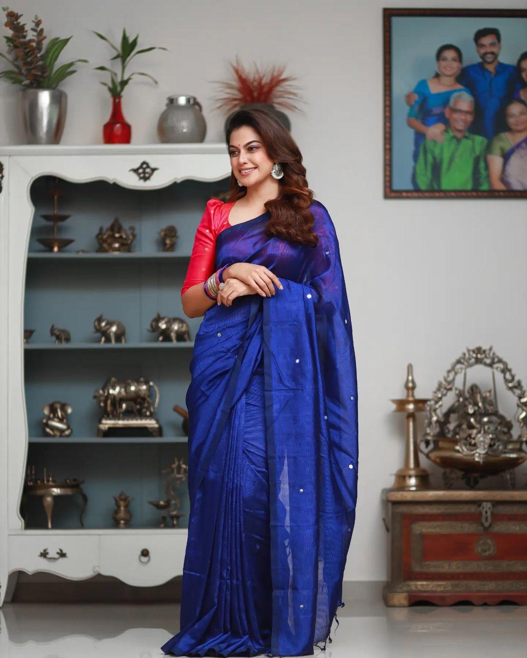 Malayalam Actress hot photos | Anusree in blue shade Saree hot photos