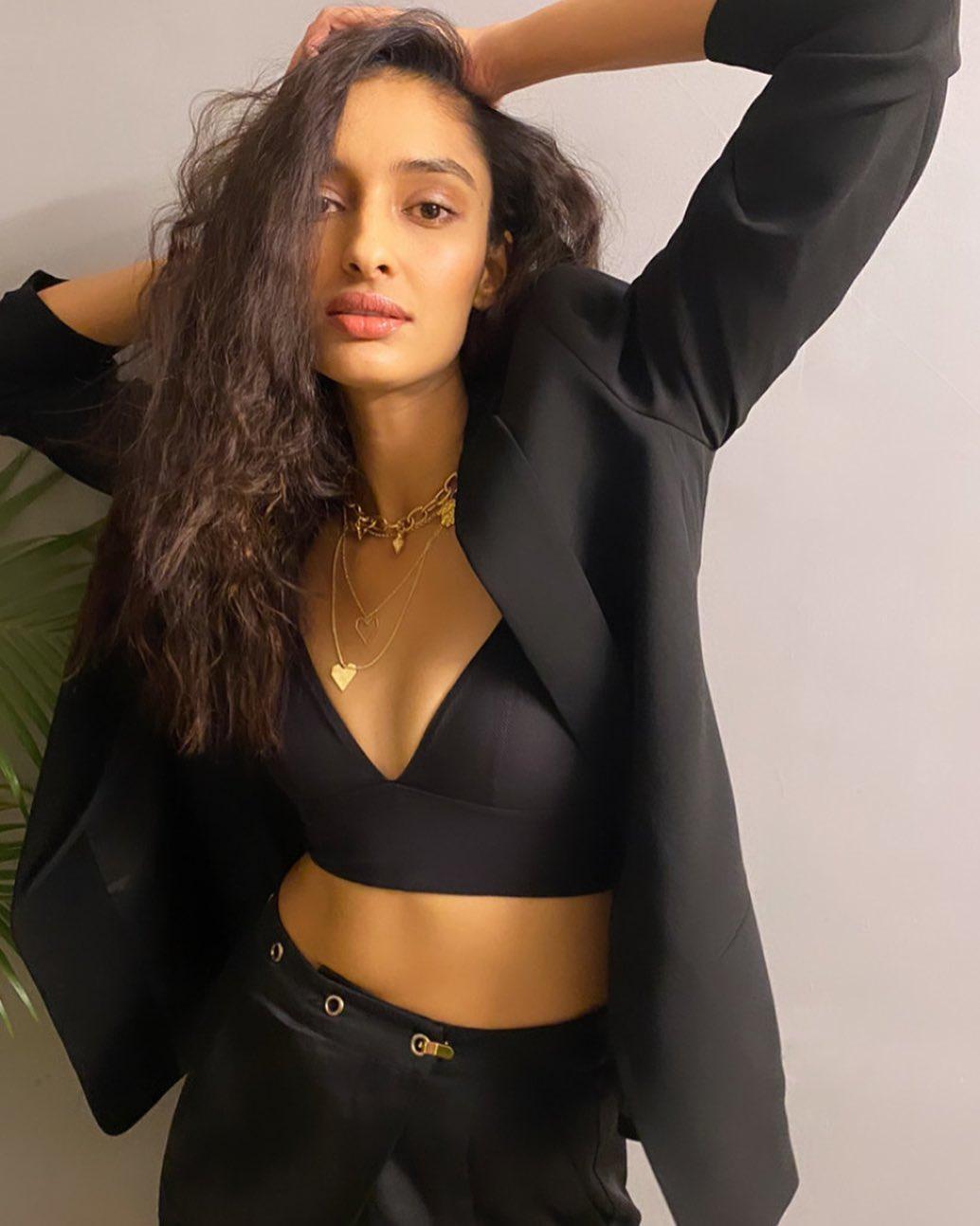 Beautiful and glamours photos | Dayana Erappa exposing in bikini hot photos