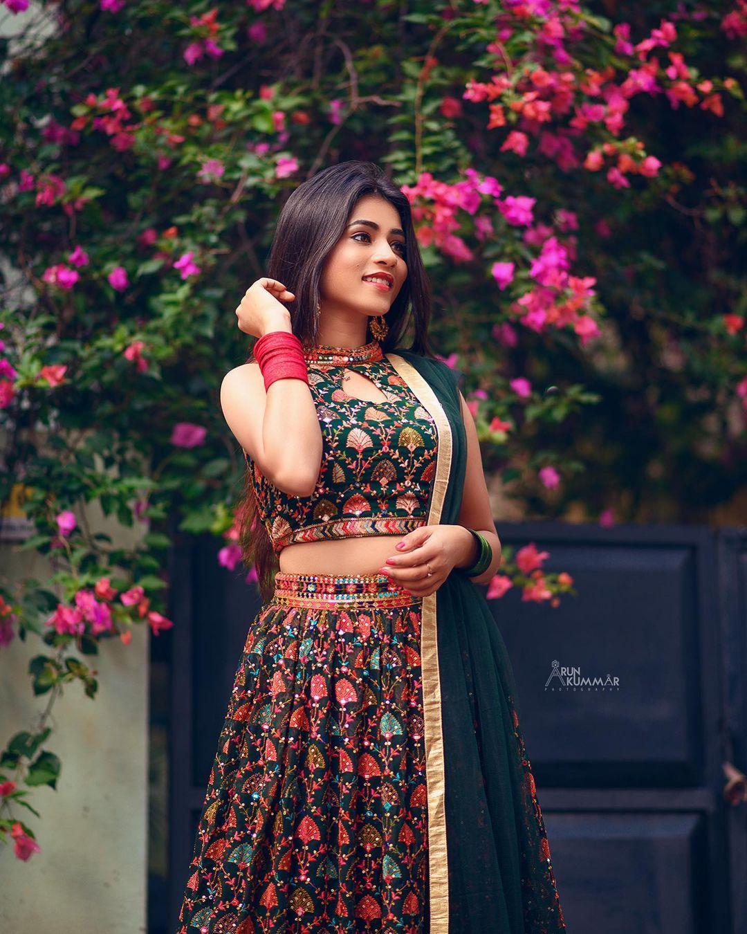 Exposing hot photos | Viranika Shetty latest hot and sexy photos gallery