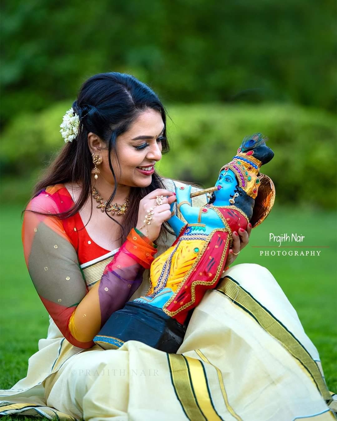 Kerala Kasavu Saree hot photos | Radhika beautiful and glamours photos