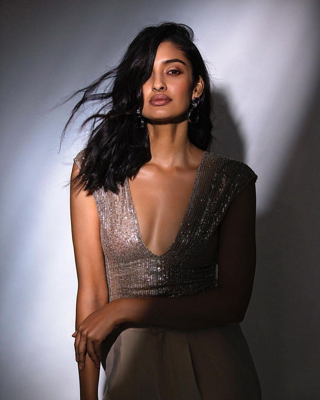 Looking very attractive hot stills | Dayana Erappa looks beyond gorgeous in her latest photoshoot