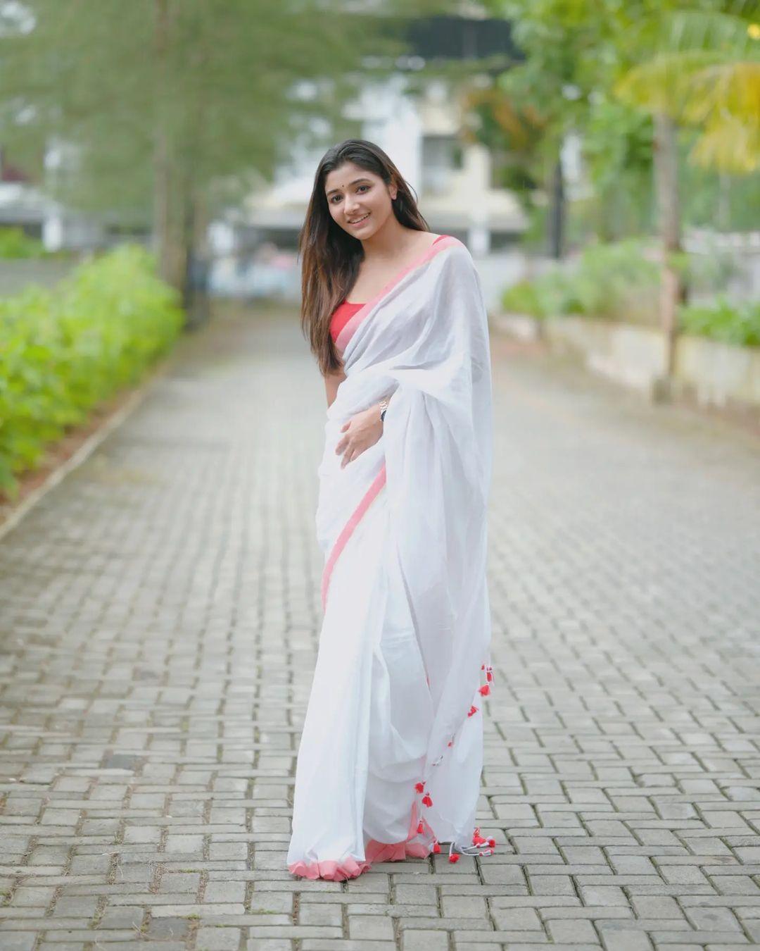Malayalam Actress hot photos | Mirna Menon (Adhiti) in white transparent saree hot photos