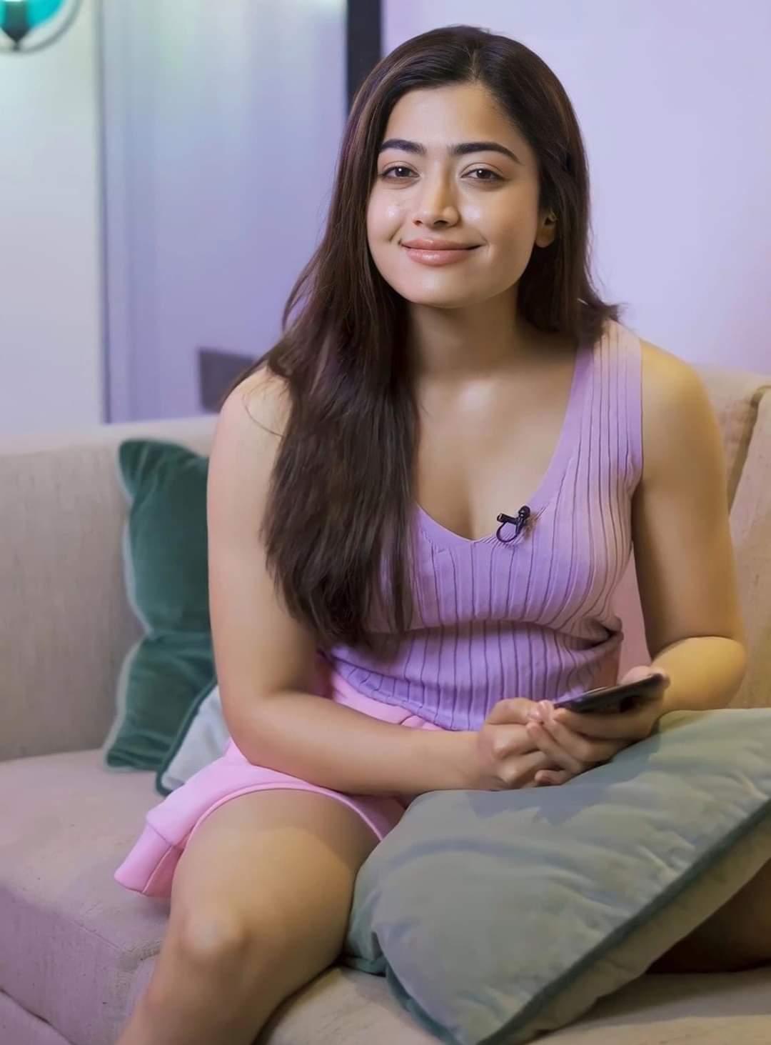 Telugu actress hot photos | Rashmika Mandanna looking very glamours and cute photos gallery