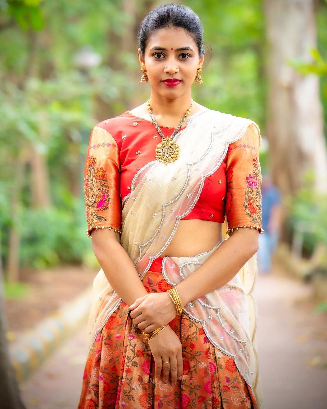 Very beautiful and sexy photoshoot | Sapthami Gowda in half Saree hot and sexy photoshoot