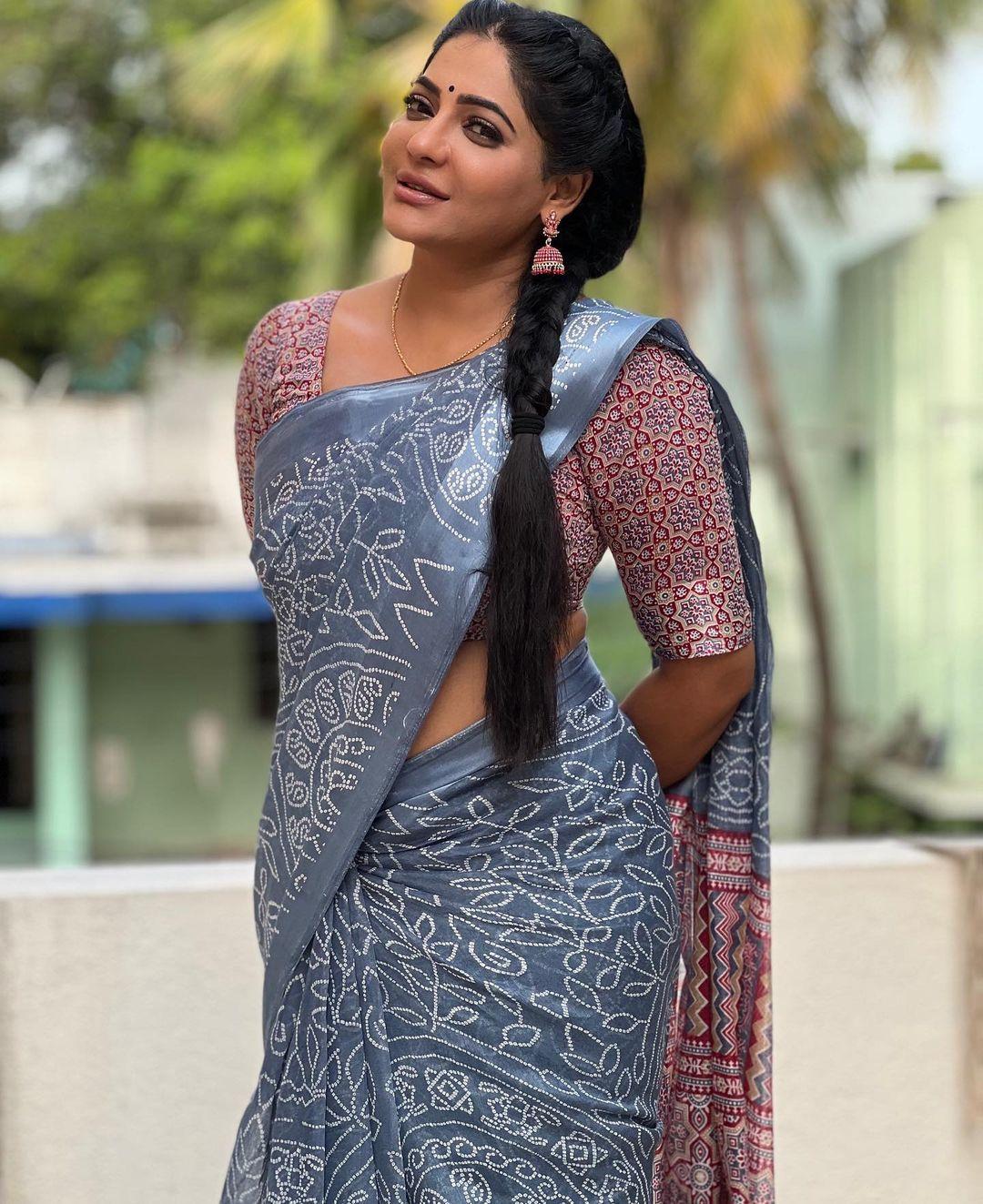 Exclusive hot and spicy stills | Reshma Pasupuleti in saree glamorous and cute stills