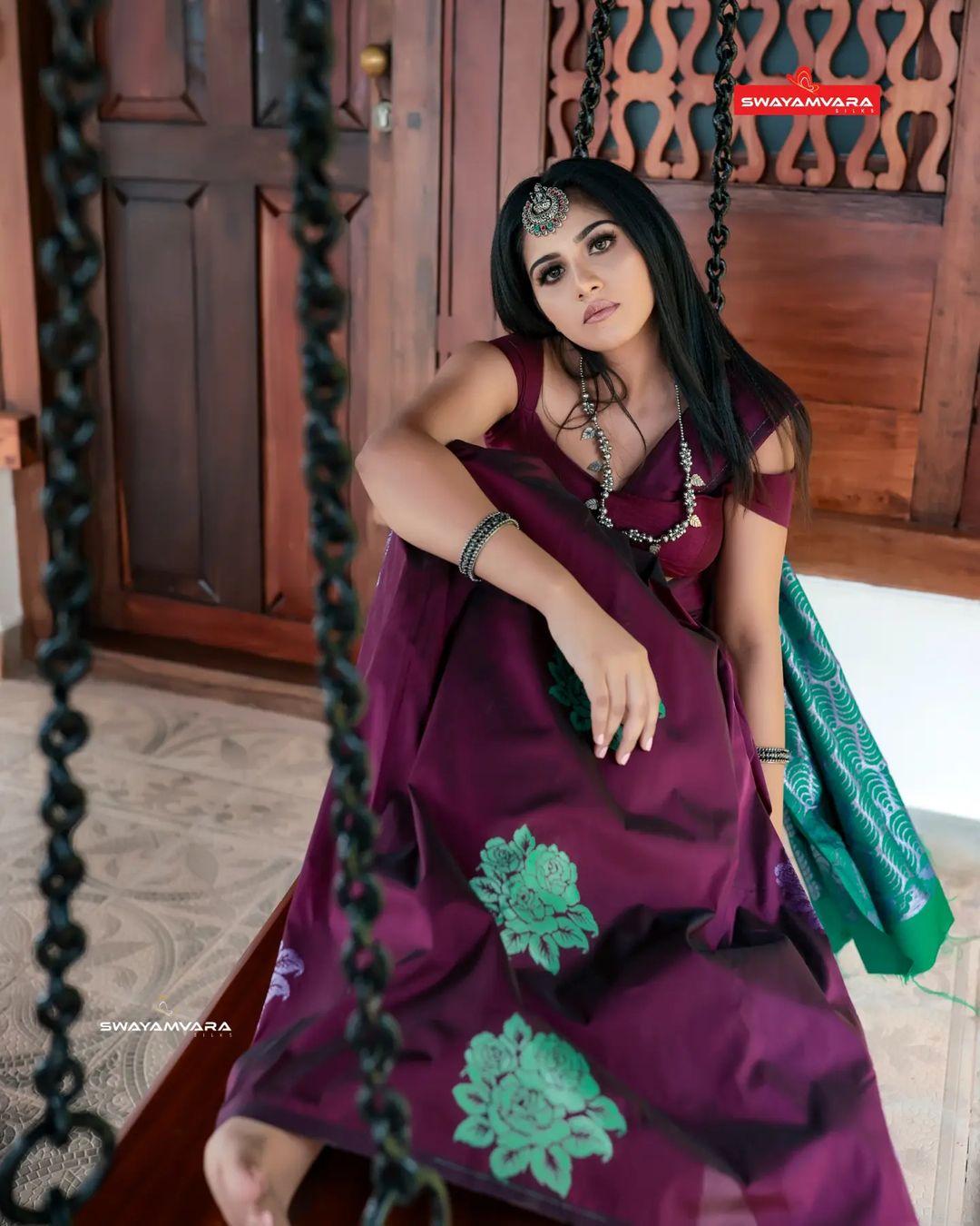Exclusive hot stills | Maneesha Mahesh television actress looking very glorious photos