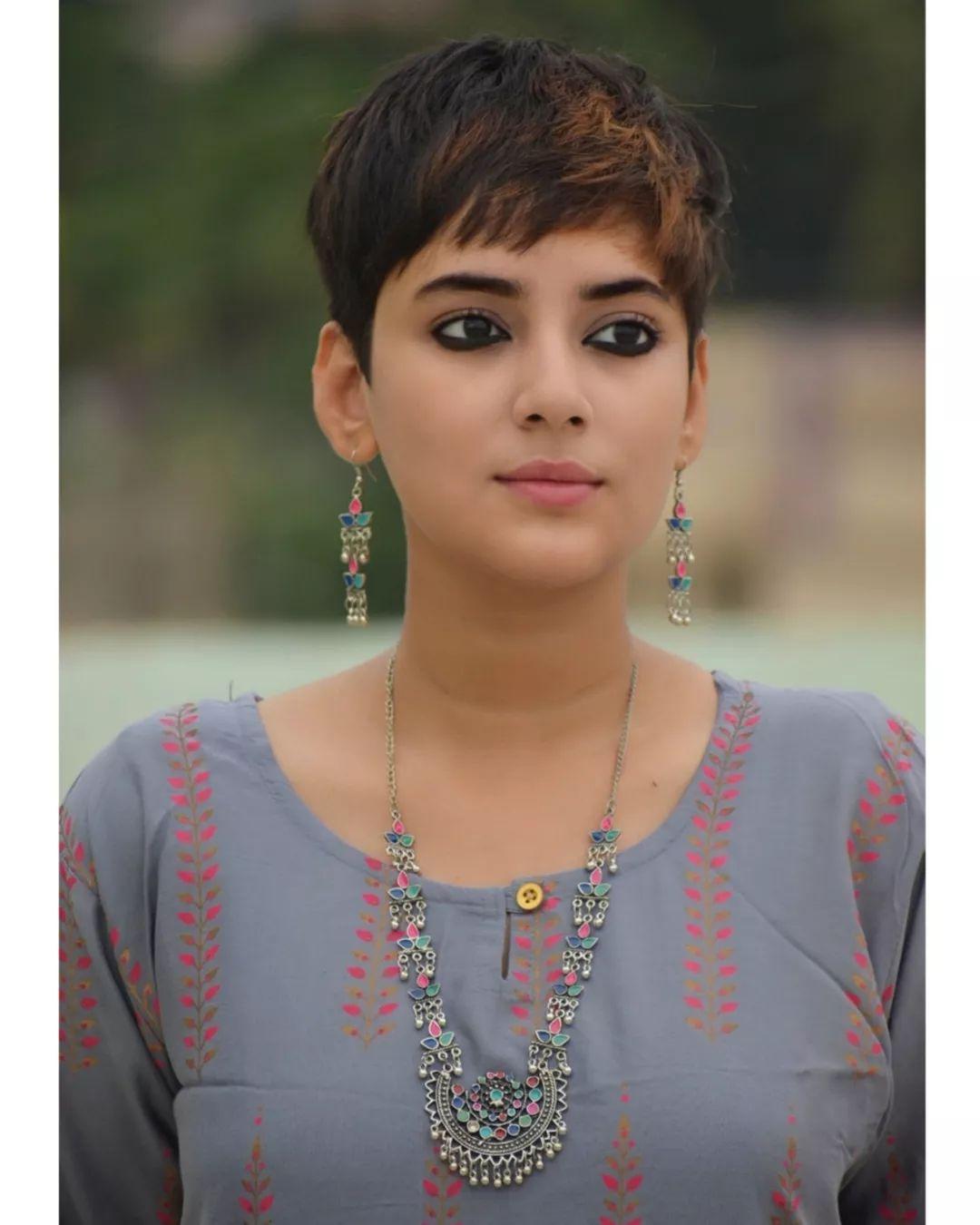 Exclusive hot and sexy photoshoot | Archika gupta stylish and glamours photos gallery