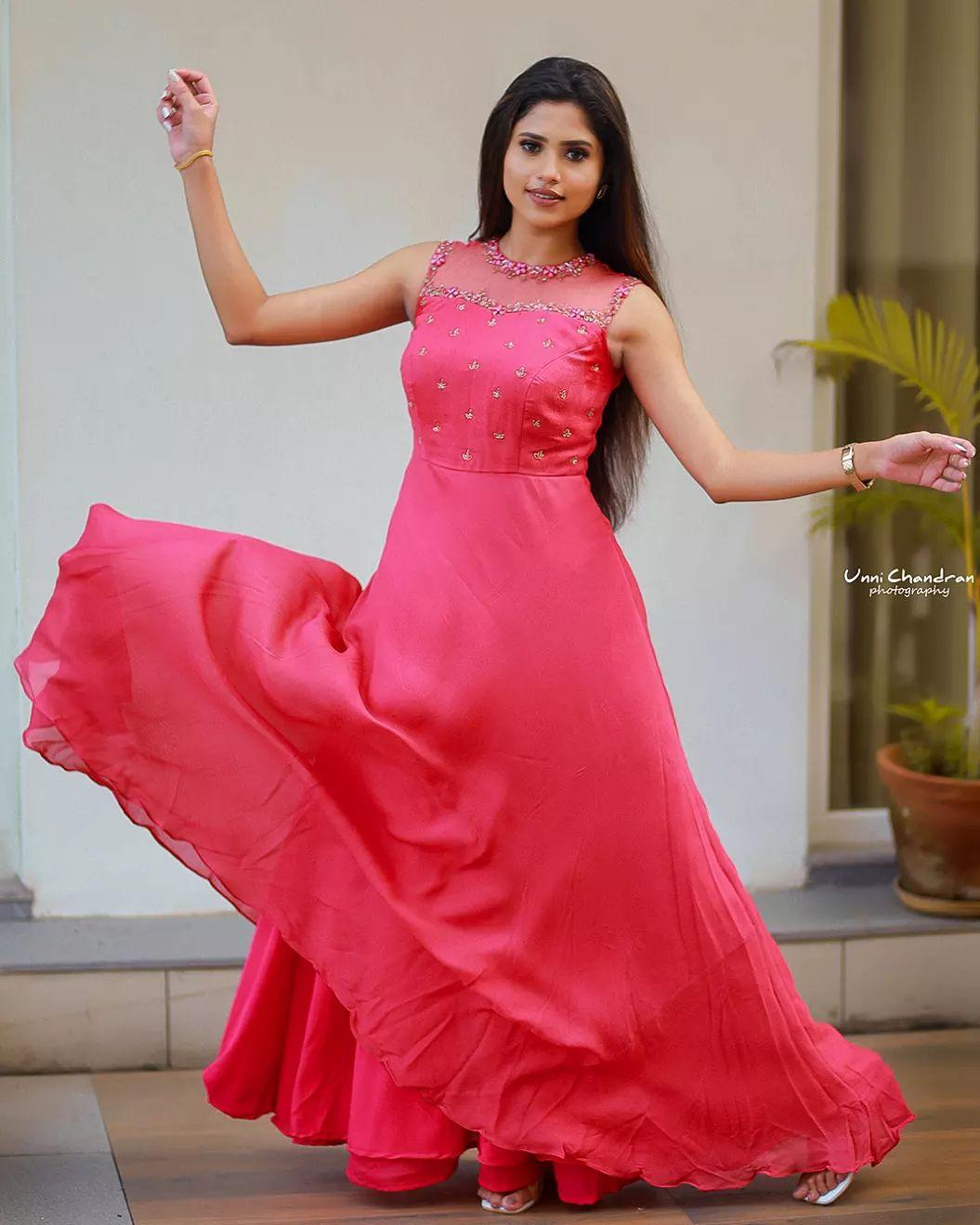 Malayalam Actress hot photos | Anju Krishna Ashok in red dress hot and spicy stills