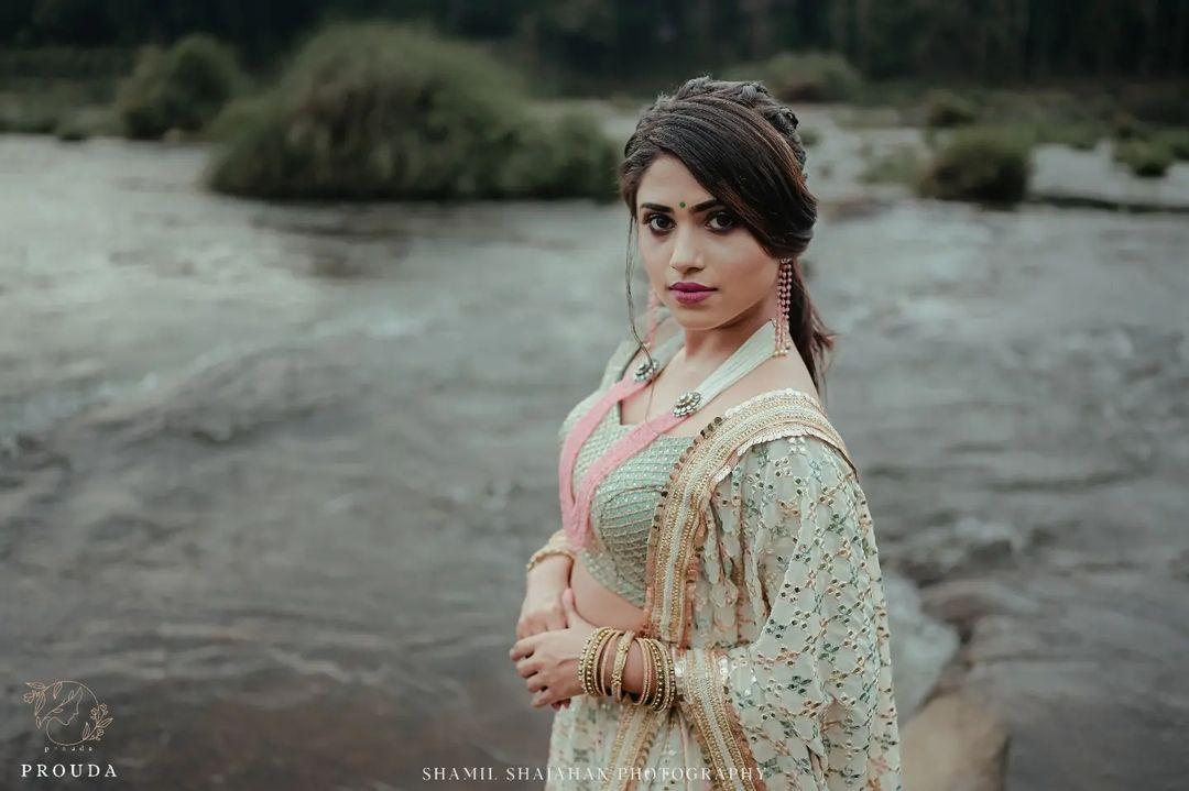 Malayalam Actress hot photos gallery | Anju Krishna Ashok in bridal makeup hot and sexy photoshoot