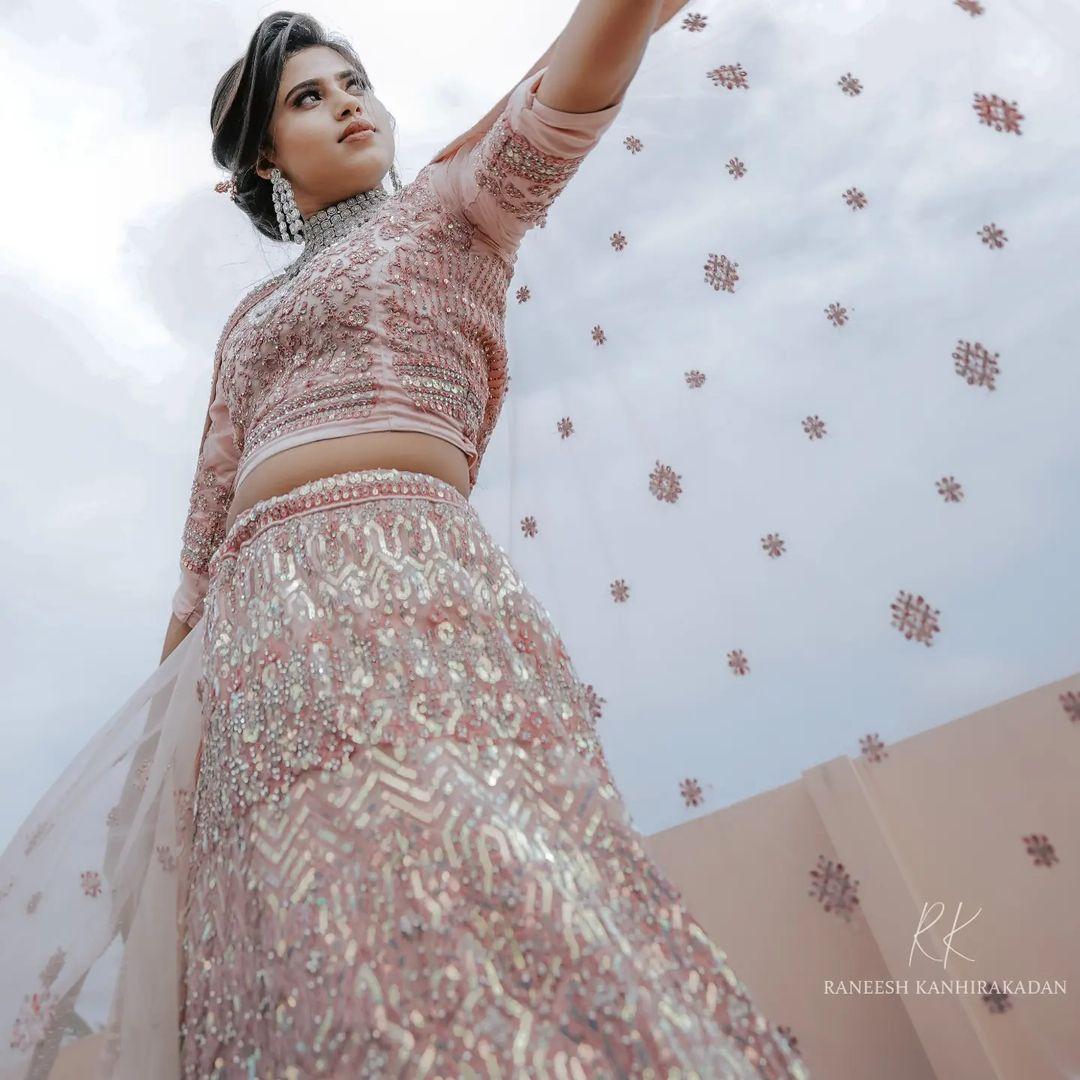 South Indian Actress hot photos | Anju Krishna Ashok in bridal makeup hot and sexy photoshoot