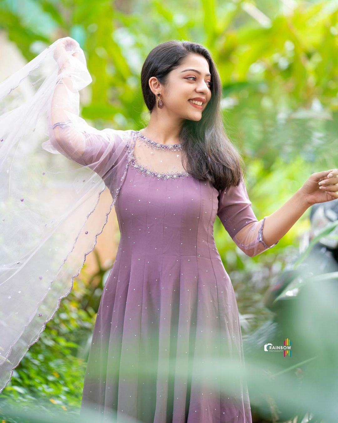 Hot and Unseen Photos gallery | Varsha Bollamma very beautiful and glamorous photos gallery