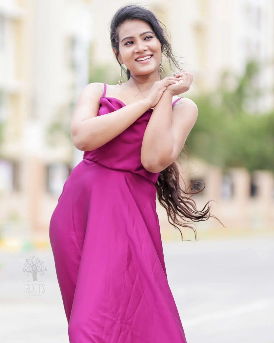 Tamil actress hot photos | Dhivya Dhuraisamy in red dress hot and sexy photos
