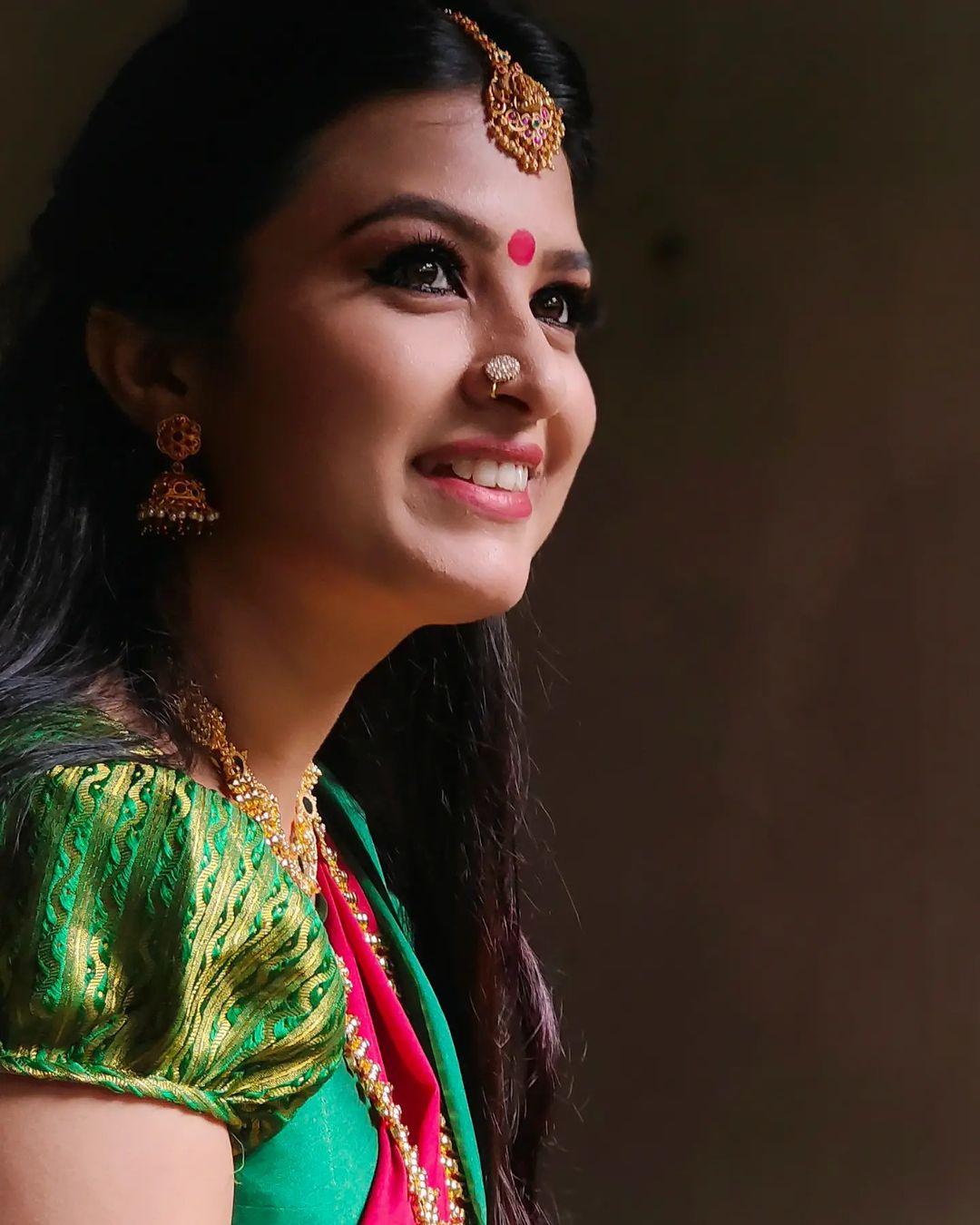 Exclusive very hot and sexy photoshoot | Souparnika Subhash very glamours and cute picture