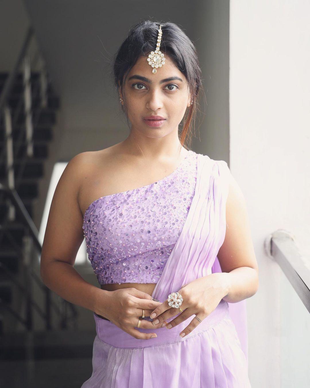 Beautiful and glamours photos | Alekhya Harika very glamours and cute photos gallery
