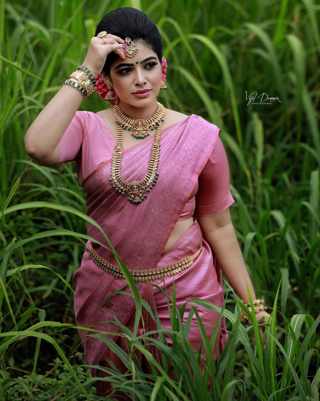 Glamours and sexy stills | Swathi Sanjeevan in bridal makeup hot and sexy photoshoot