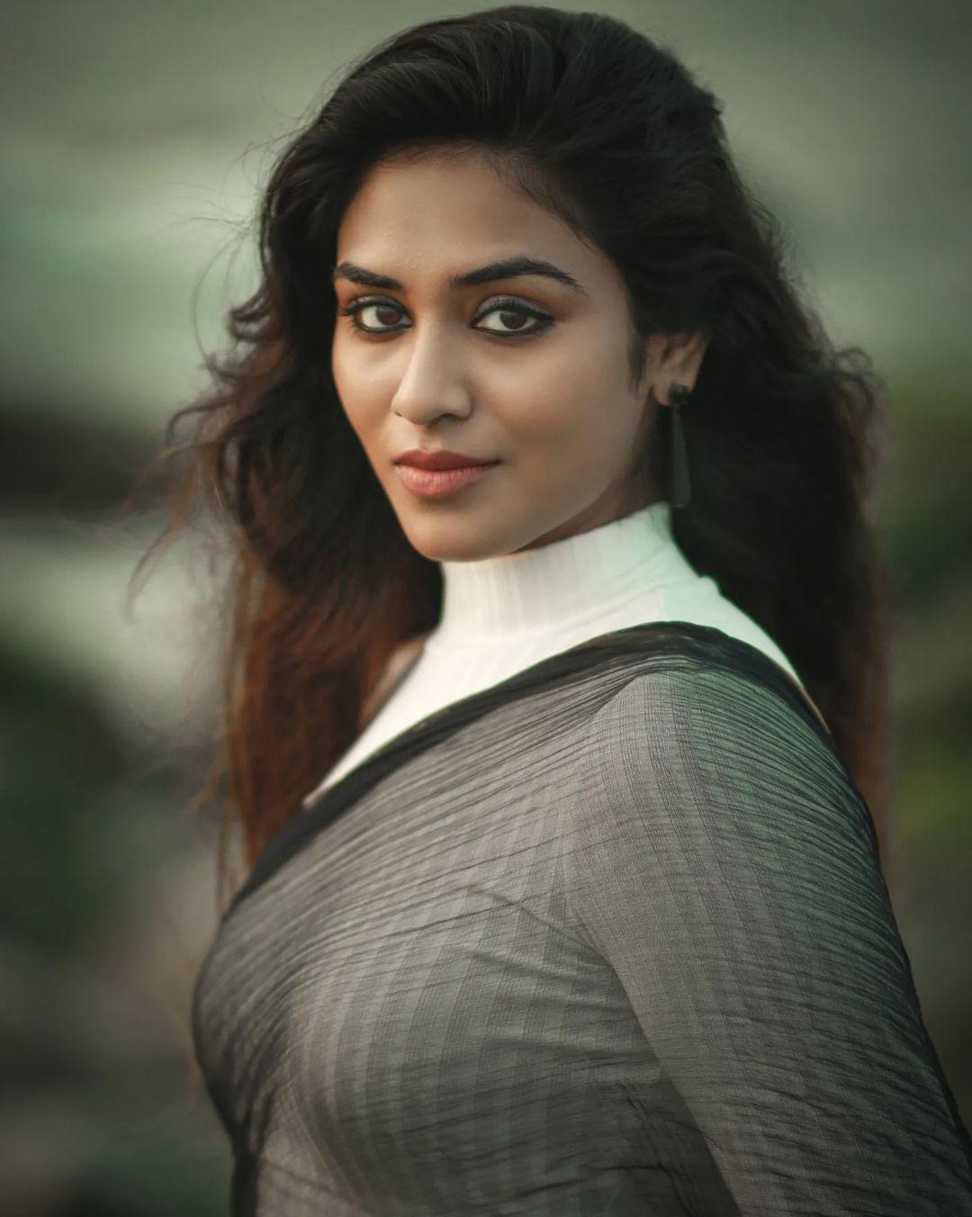 Exclusive very hot photos gallery | Indhuja Ravichandran wearing black Transparent saree hot photos