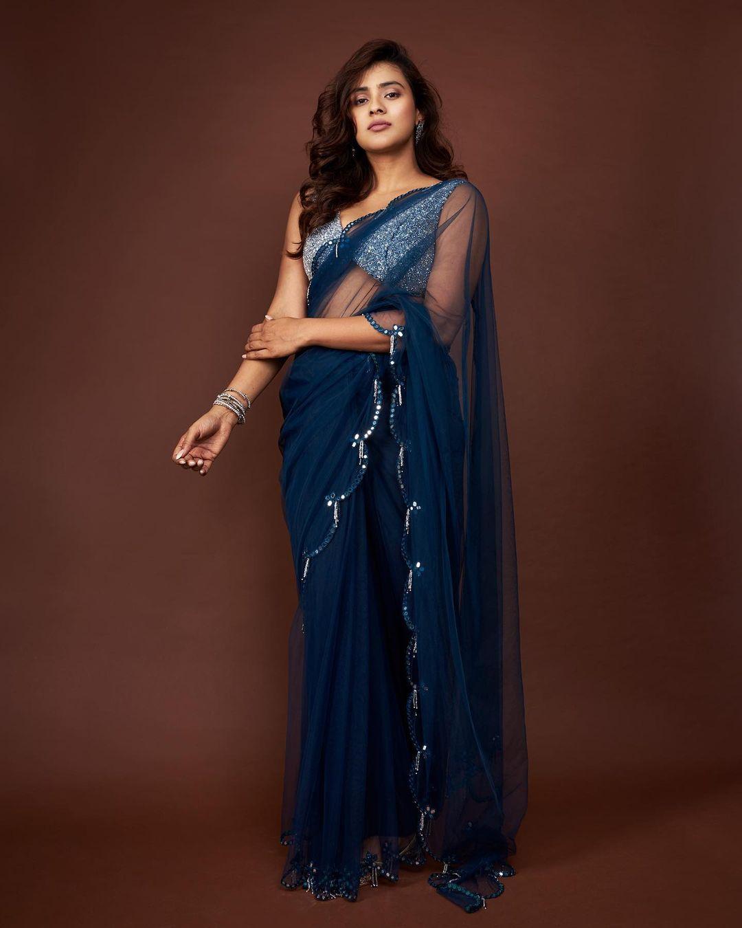 South Indian Actress hot photos | Hebah Patel in blue transparent saree hot photos gallery