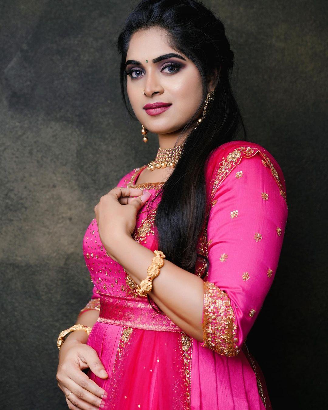 Exclusive very hot photos | Arathy Sojan in red dress looking very glamorous photos