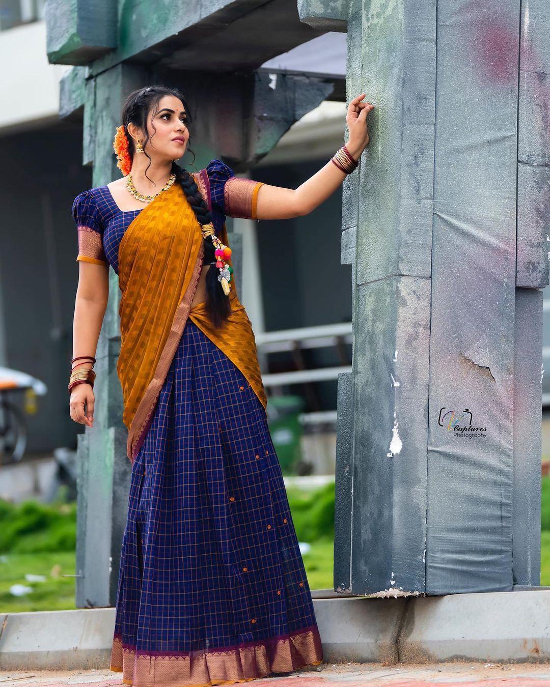 Half saree hot and sexy photoshoot | Shamna Kasim very glamours and cute photos in half saree