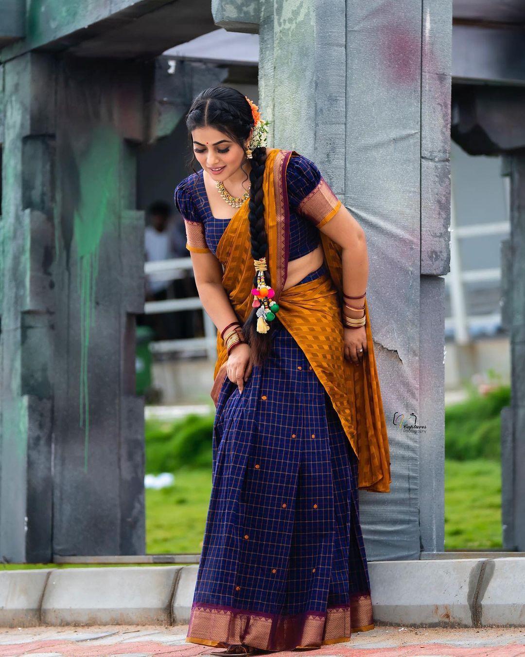 Hot and spicy photos | Shamna Kasim very glamours and cute photos in half saree