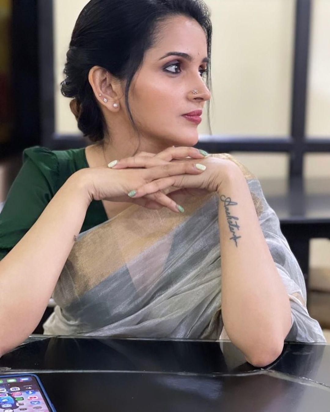 Exclusive very hot photos | Sangeetha Janachandran looking very Glamorous and cute photos in saree
