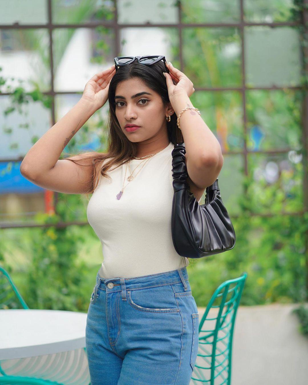 Exclusive very hot photos | Malavika Sreenath looking very sizzling hot and sexy photoshoot