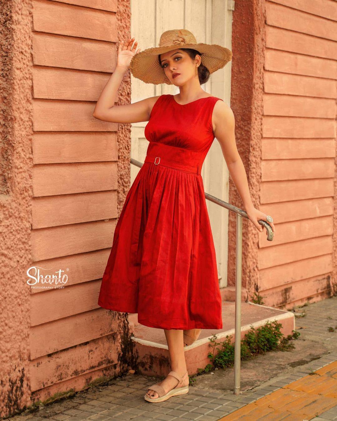Glamours and cute stills | Aadhya Prasad very stylish and glamorous photos in red dress