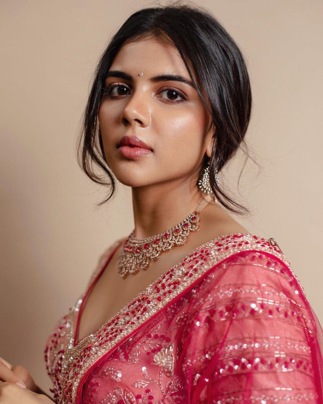 Beautiful and sexy stills | Kalyani Priyadarshan in lehenga hot and sexy photoshoot