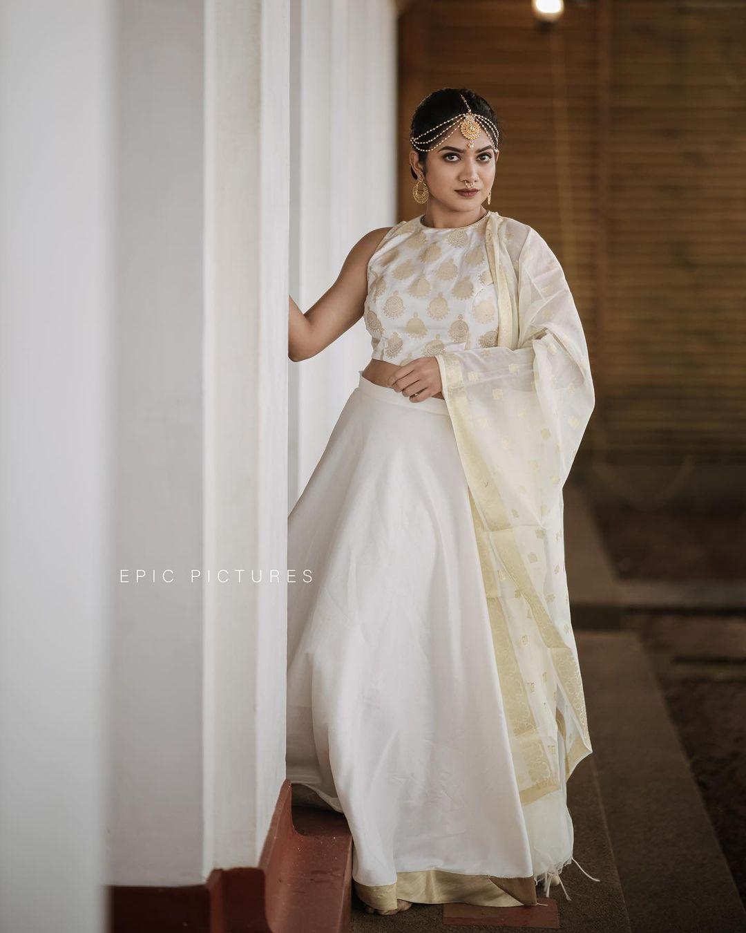 Exclusive very hot and spicy stills | Anarkali Marikar in onam special hot and sexy photoshoot