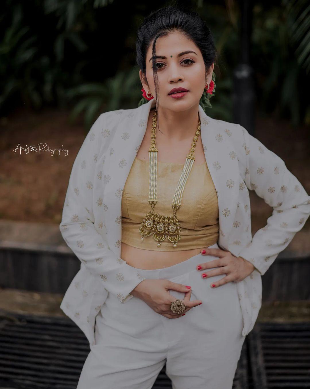 Exclusive very hot photos | Shivada onam special hot and sexy photoshoot